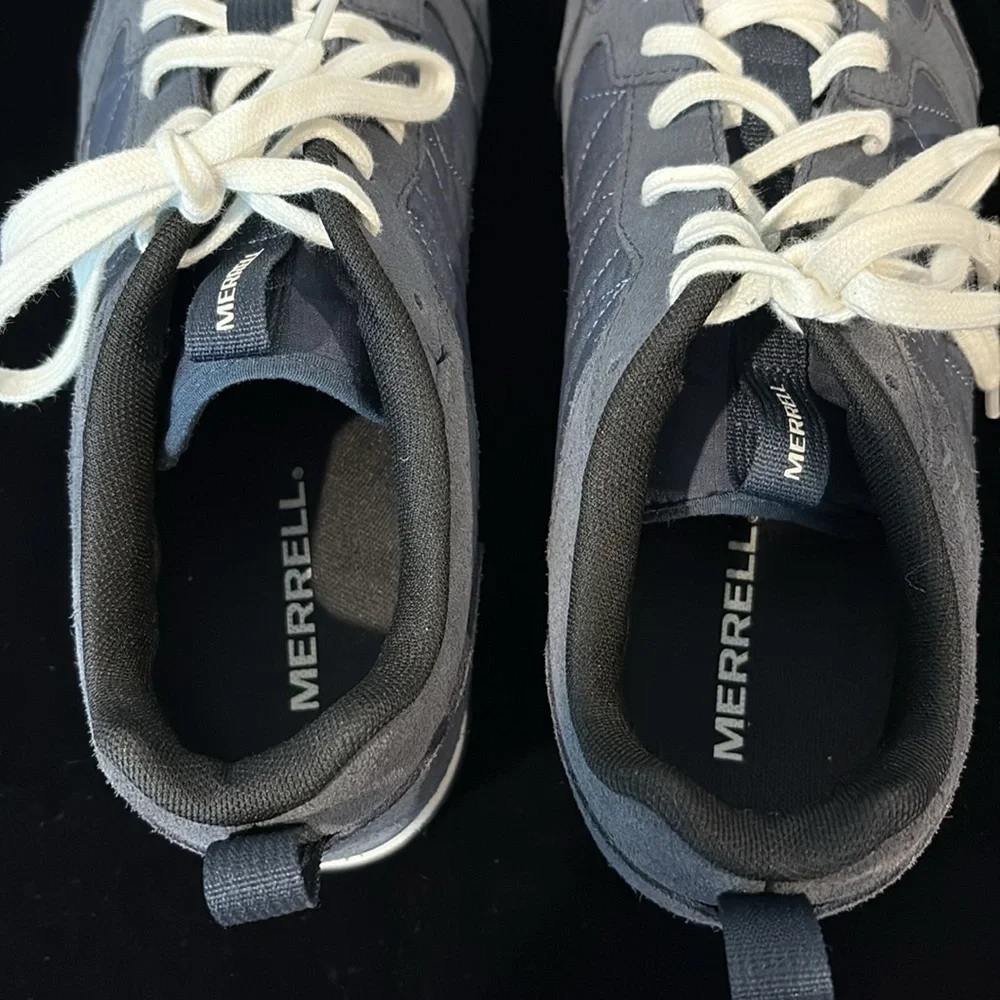 Men’s Merrell Navy Alpine Retro Style Sneakers Size 9